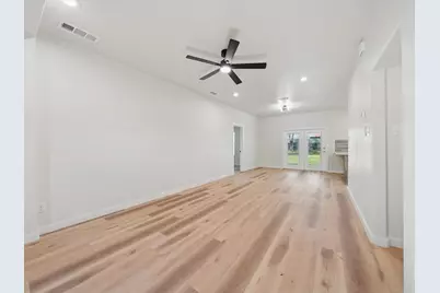 3033 Springview Avenue, Dallas, TX 75216 - Photo 5