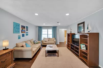 1008 Louise Street, Irving, TX 75060 - Photo 3