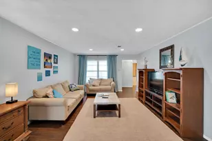 1008 Louise St, Irving, TX 75060 - Photo 3