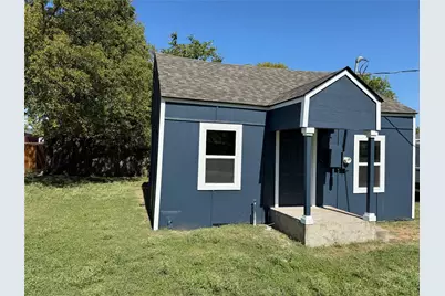 638 E Walcott Street, Pilot Point, TX 76258 - Photo 13