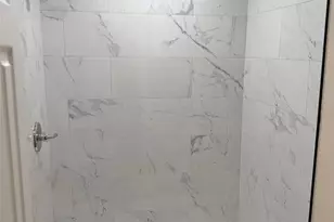 638 E Walcott St, Pilot Point, TX 76258 - Photo 9