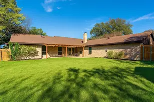 47 Bounty Rd W, Benbrook, TX 76132 - Photo 29