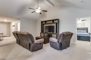 201 Cattlemans Crk Rd, Newark, TX 76071 - Photo 7