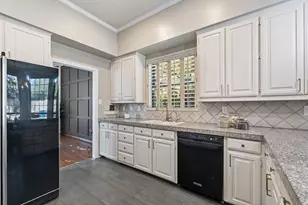 4134 Crossing Ln, Dallas, TX 75220 - Photo 7