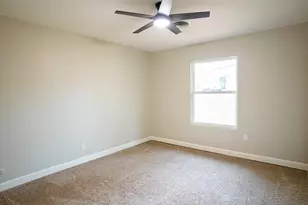 1801 Pine Bluff St, Paris, TX 75460 - Photo 17