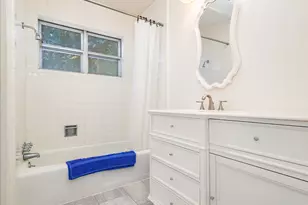 1909 8th St, Brownwood, TX 76801 - Photo 17