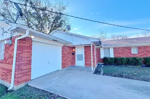 110 Campbell St, DeSoto, TX 75115 - Photo 1