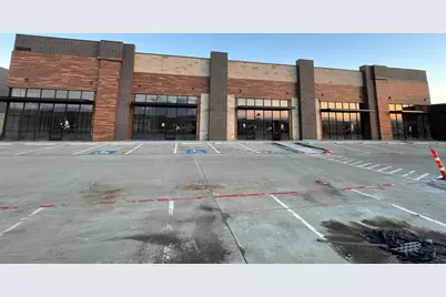 2826 Sh 121 200 #300, Lewisville, TX 75056 - Photo 3