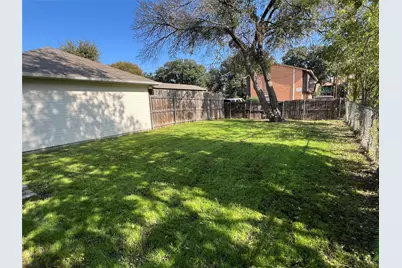 1014 Holly Street, Irving, TX 75061 - Photo 11