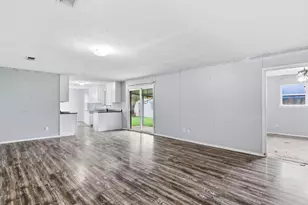 154 Cotillion Rd, Fort Worth, TX 76134 - Photo 7