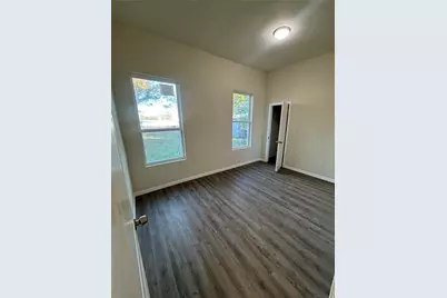 428 N State Street, Lancaster, TX 75146 - Photo 9