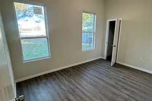 428 N State St, Lancaster, TX 75146 - Photo 9