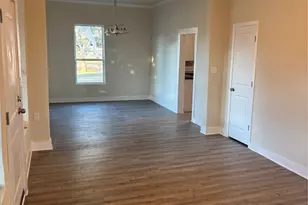 428 N State St, Lancaster, TX 75146 - Photo 5