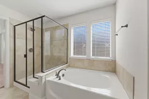 1310 Hearthstone Dr, Burleson, TX 76028 - Photo 21