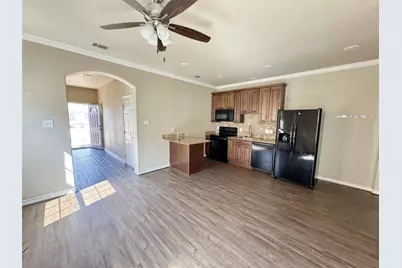 811 S Wilson Street, Kaufman, TX 75142 - Photo 3