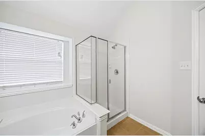 2804 Barco, Grand Prairie, TX 75054 - Photo 15