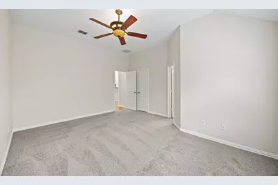 2804 Barco, Grand Prairie, TX 75054 - Photo 13