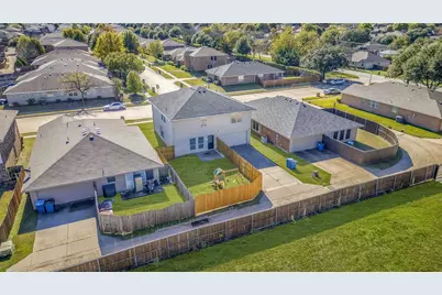 609 Flagstaff Drive, DeSoto, TX 75115 - Photo 35