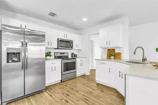 609 Flagstaff Dr, DeSoto, TX 75115 - Photo 9