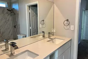 319 W Page Ave, Dallas, TX 75208 - Photo 25