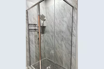 319 W Page Avenue, Dallas, TX 75208 - Photo 19