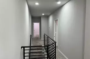 319 W Page Ave, Dallas, TX 75208 - Photo 27