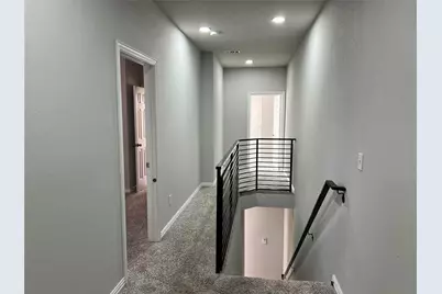 319 W Page Avenue, Dallas, TX 75208 - Photo 15