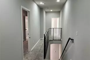 319 W Page Ave, Dallas, TX 75208 - Photo 15