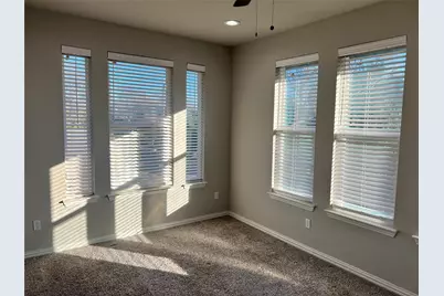 319 W Page Avenue, Dallas, TX 75208 - Photo 21