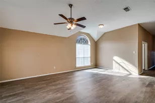 8520 Rock Creek Dr, Fort Worth, TX 76123 - Photo 5