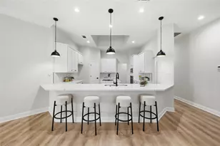 506 Castlerock Cir, Grand Prairie, TX 75052 - Photo 15