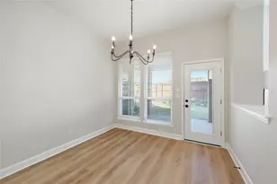 506 Castlerock Cir, Grand Prairie, TX 75052 - Photo 17