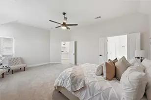 506 Castlerock Cir, Grand Prairie, TX 75052 - Photo 23