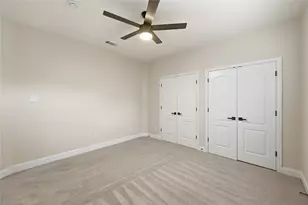 506 Castlerock Cir, Grand Prairie, TX 75052 - Photo 35