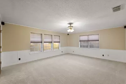 820 Newport Road, Fort Worth, TX 76120 - Photo 15