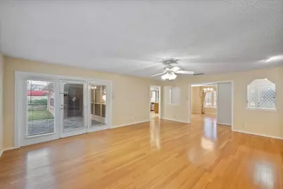 820 Newport Road, Fort Worth, TX 76120 - Photo 5