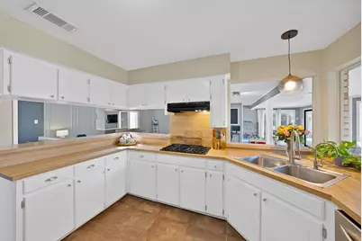 5707 Overridge Drive, Arlington, TX 76017 - Photo 7