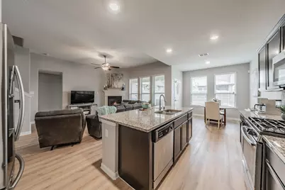 9041 Bronze Meadow Drive, Fort Worth, TX 76131 - Photo 23