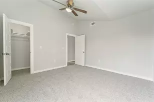 11915 Carson, Balch Springs, TX 75180 - Photo 17