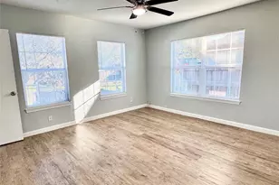 202 N Riverside Dr, Fort Worth, TX 76111 - Photo 15