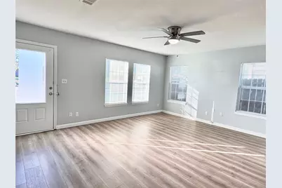 202 N Riverside Drive, Fort Worth, TX 76111 - Photo 5