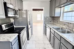 202 N Riverside Dr, Fort Worth, TX 76111 - Photo 7