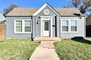 202 N Riverside Dr, Fort Worth, TX 76111 - Photo 1