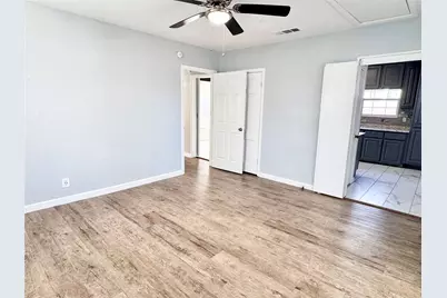 202 N Riverside Drive, Fort Worth, TX 76111 - Photo 13