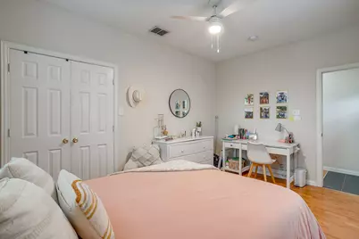 2700 McCart Avenue, Fort Worth, TX 76110 - Photo 21