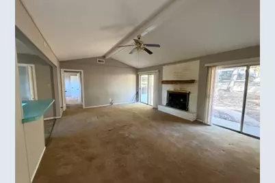 100 Post Oak, Hilltop Lakes, TX 77871 - Photo 9