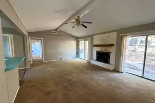 100 Post Oak, Hilltop Lakes, TX 77871 - Photo 9