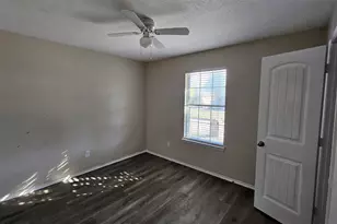 1941 Indian Lilac Dr, Lancaster, TX 75146 - Photo 9