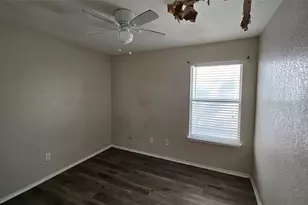 1941 Indian Lilac Dr, Lancaster, TX 75146 - Photo 7