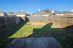 1941 Indian Lilac Dr, Lancaster, TX 75146 - Photo 17